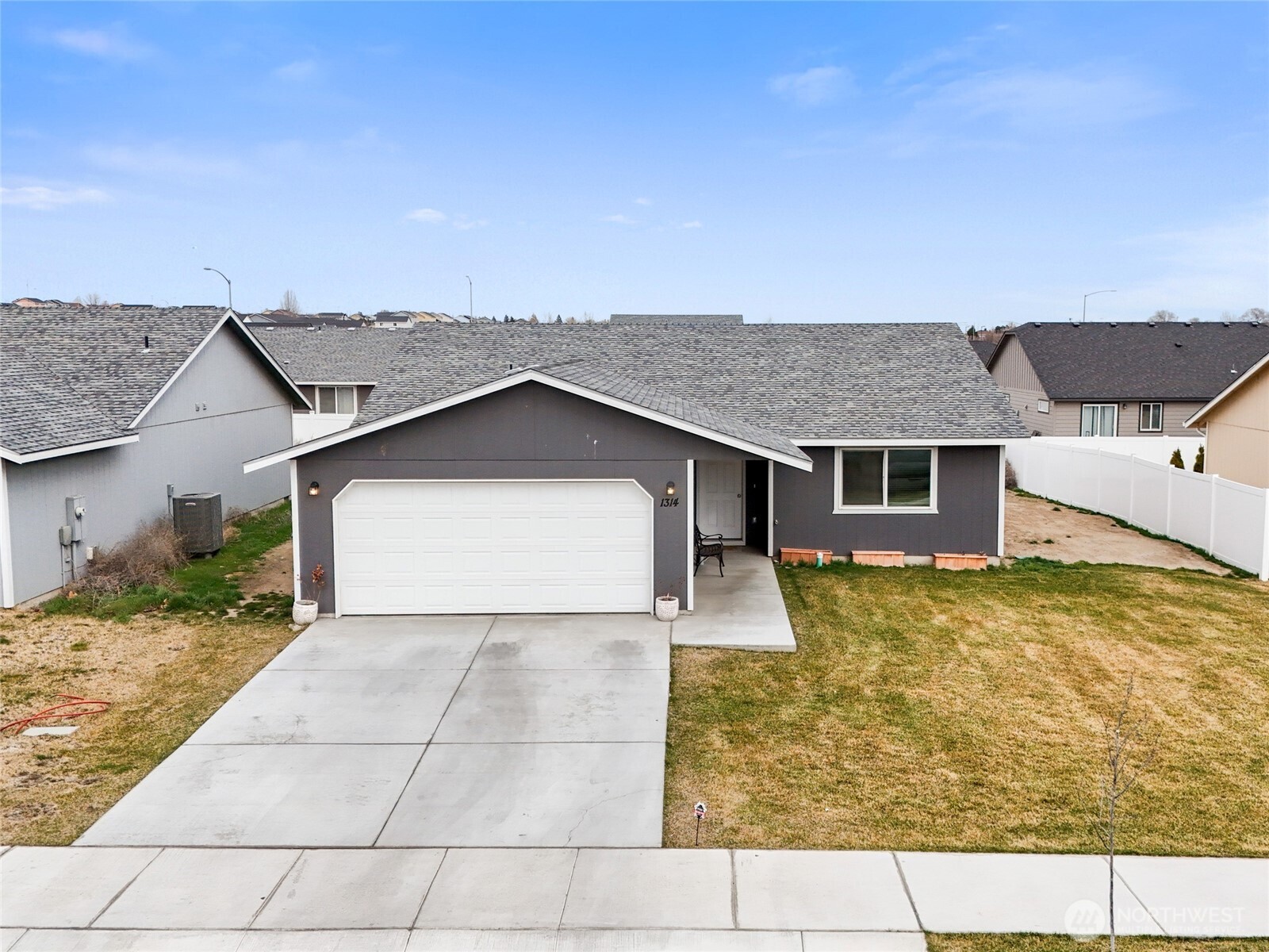 1314 W Polo Ridge Drive , Moses Lake, WA 98837