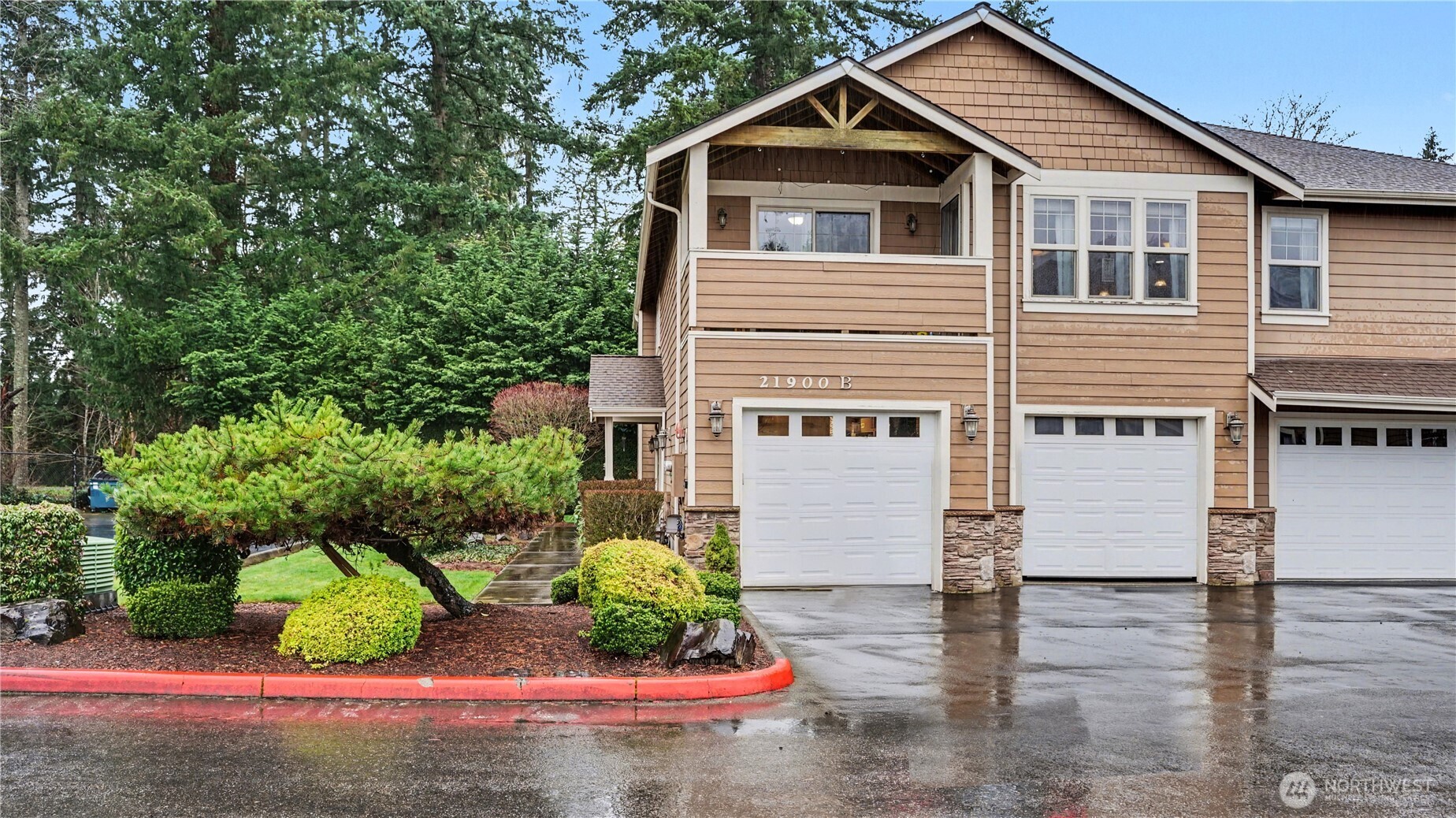 21900 SE 242nd Street #B1, Maple Valley, WA 98038