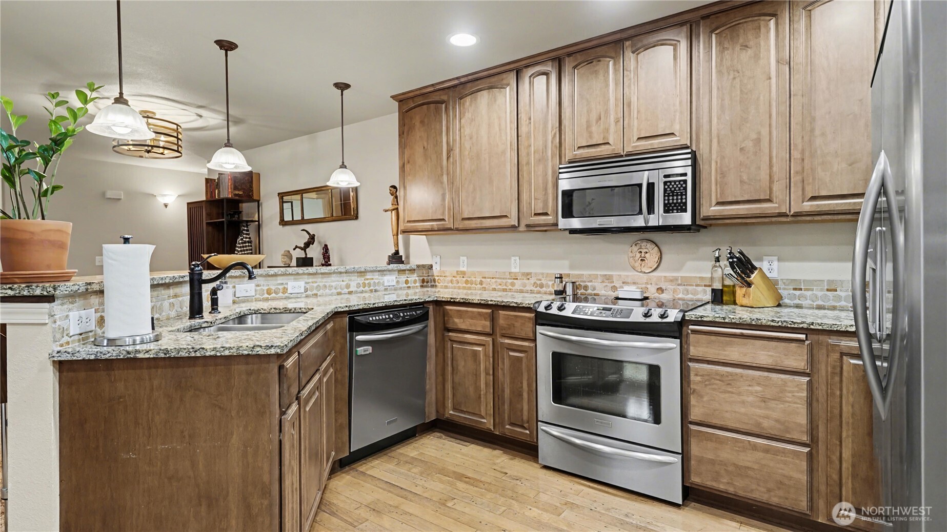 21900 SE 242nd Street #B1, Maple Valley, WA 98038