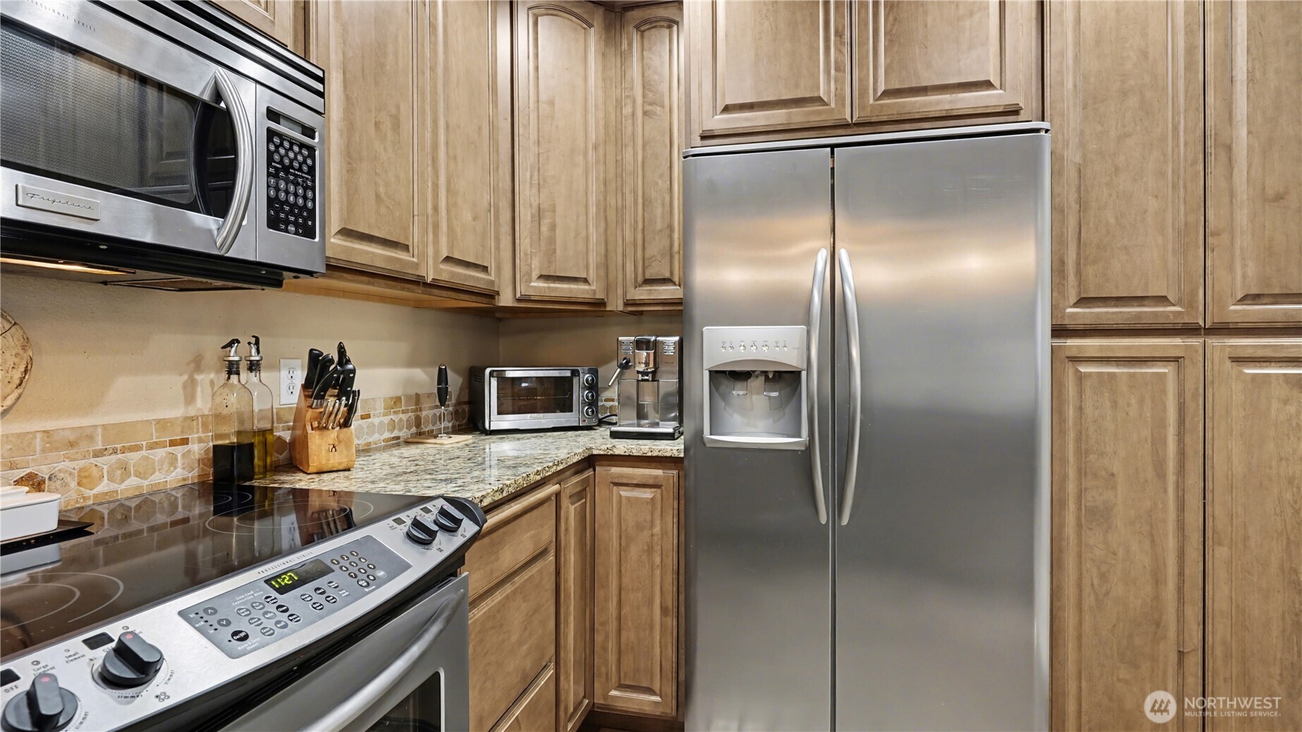21900 SE 242nd Street #B1, Maple Valley, WA 98038
