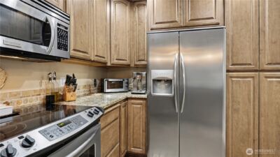 21900 SE 242nd Street #B1, Maple Valley, WA 98038 - Photo 15