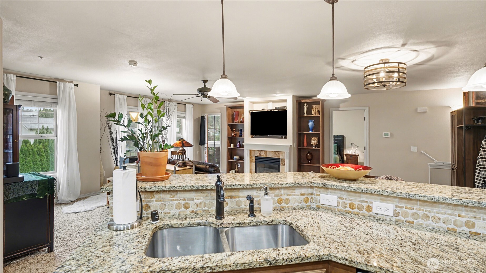 21900 SE 242nd Street #B1, Maple Valley, WA 98038