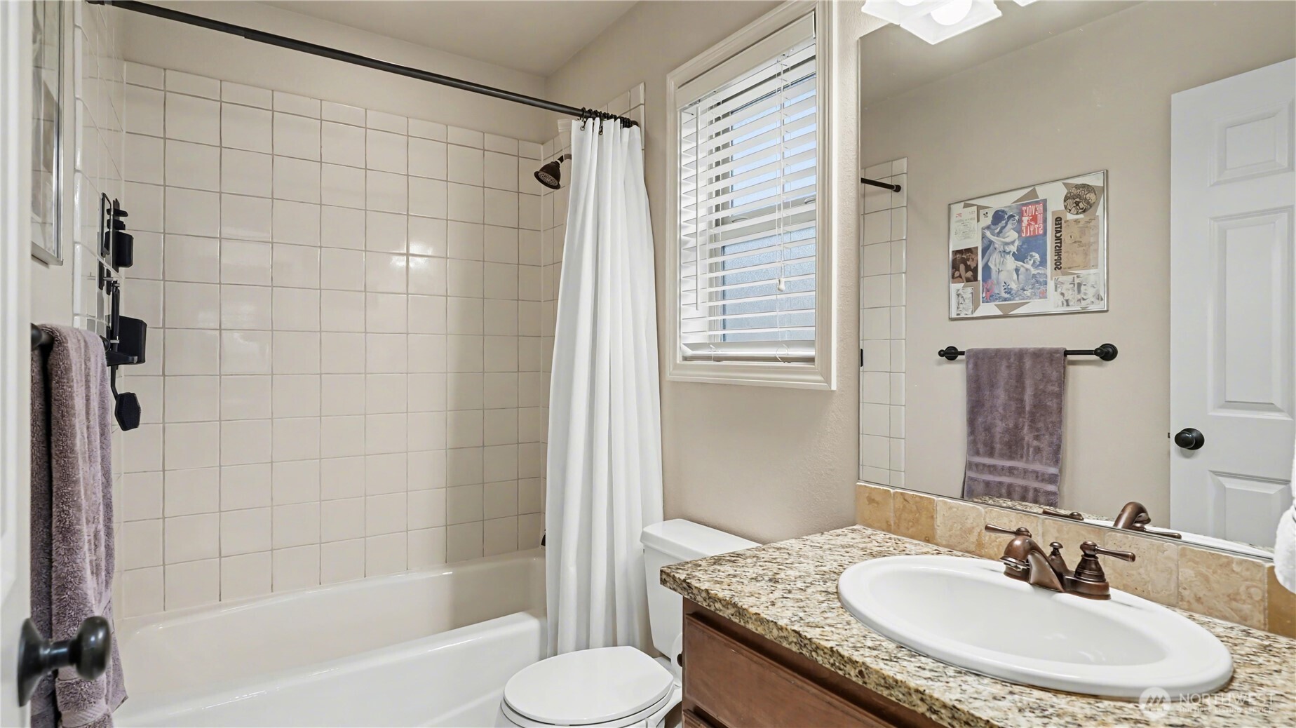 21900 SE 242nd Street #B1, Maple Valley, WA 98038