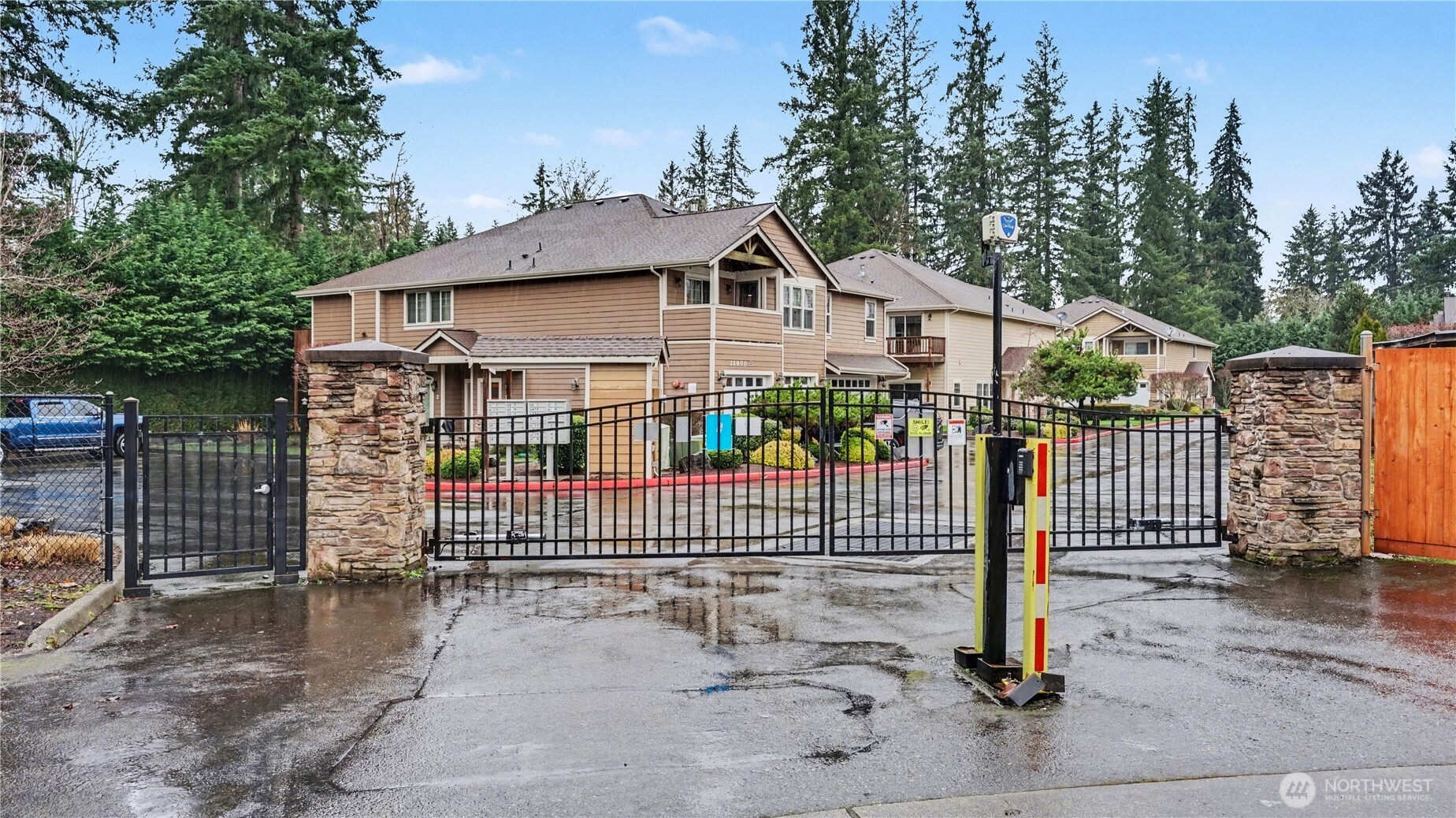 21900 SE 242nd Street #B1, Maple Valley, WA 98038