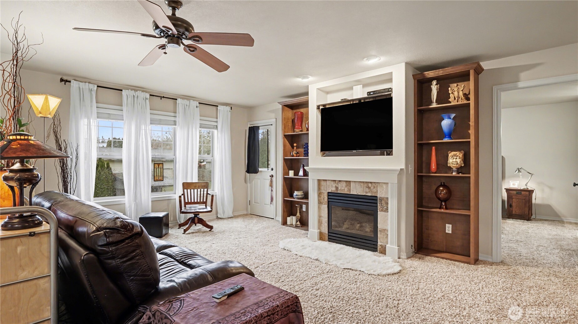 21900 SE 242nd Street #B1, Maple Valley, WA 98038