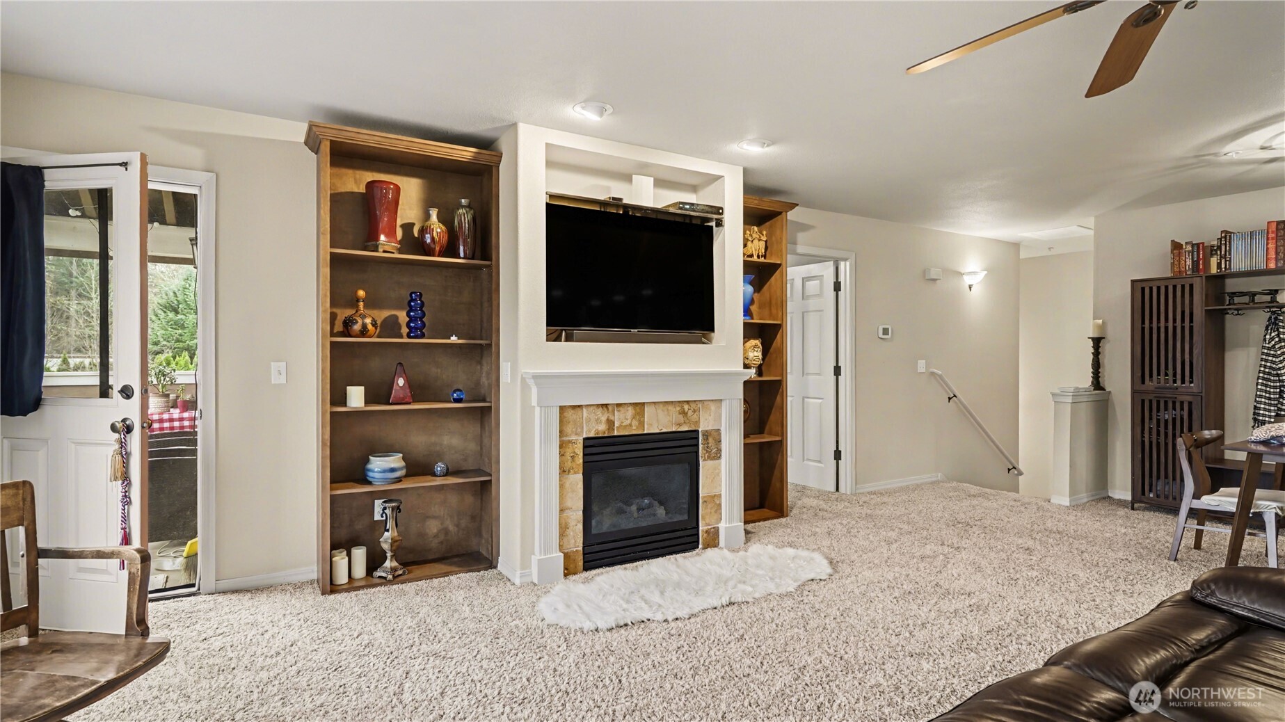 21900 SE 242nd Street #B1, Maple Valley, WA 98038