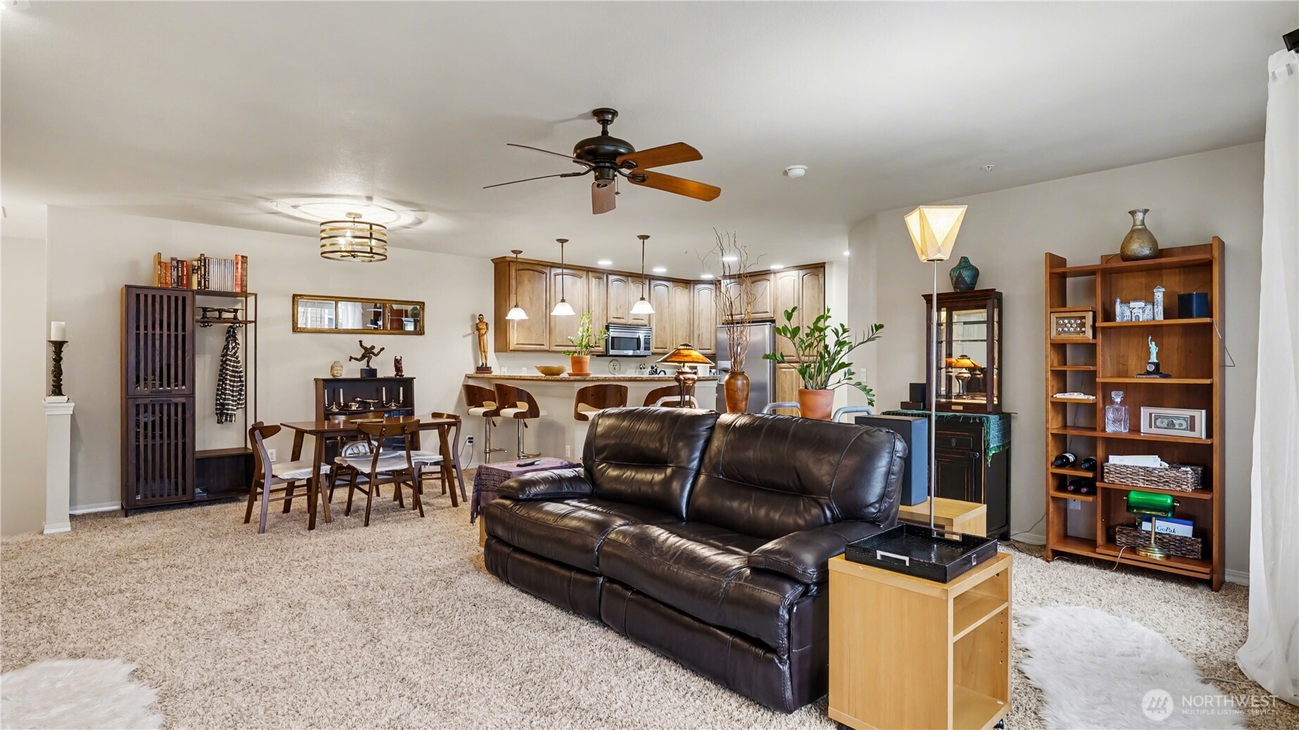 21900 SE 242nd Street #B1, Maple Valley, WA 98038