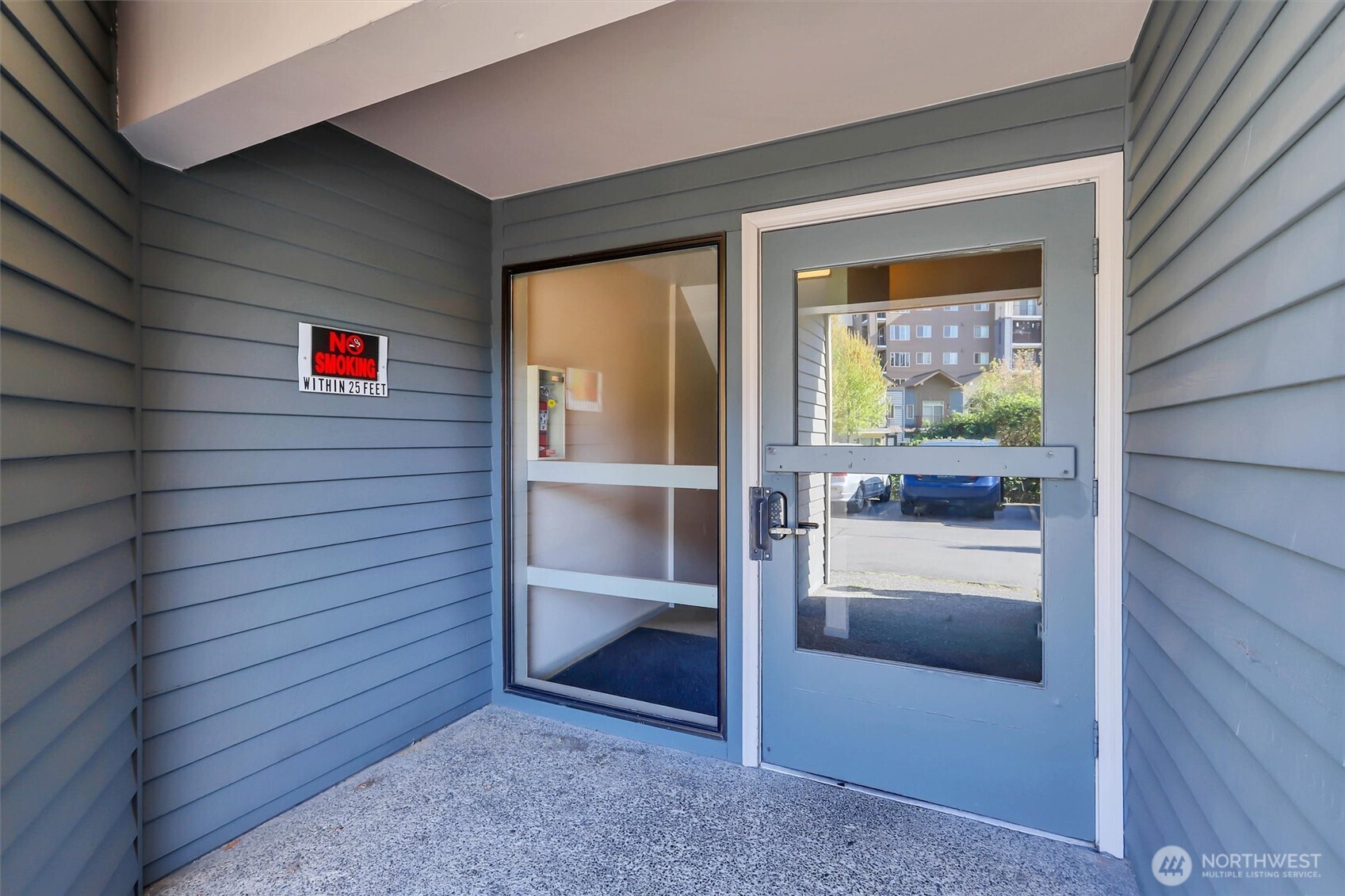 19414 Aurora Avenue N #107, Shoreline, WA 98133