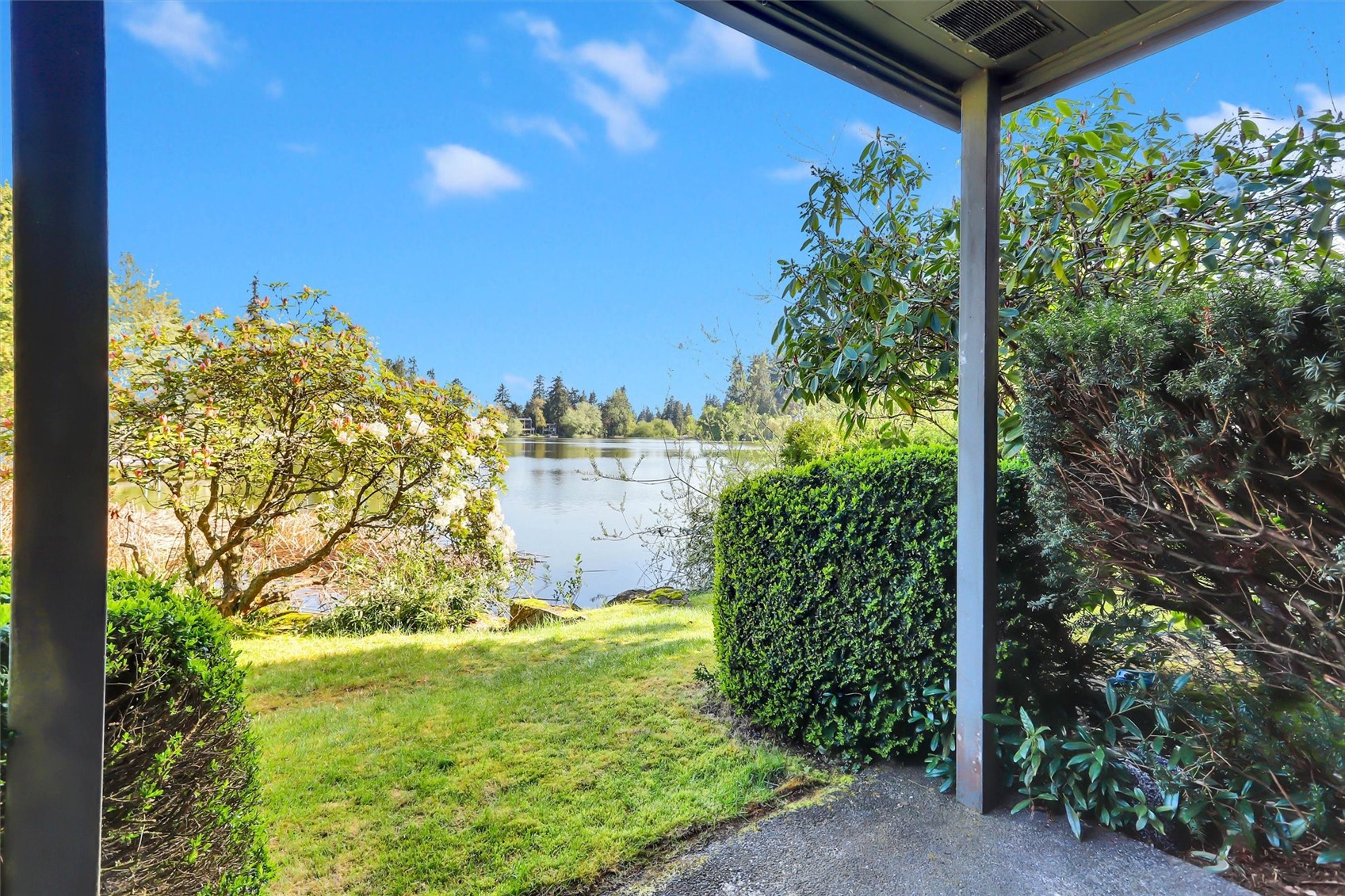 19414 Aurora Avenue N #107, Shoreline, WA 98133