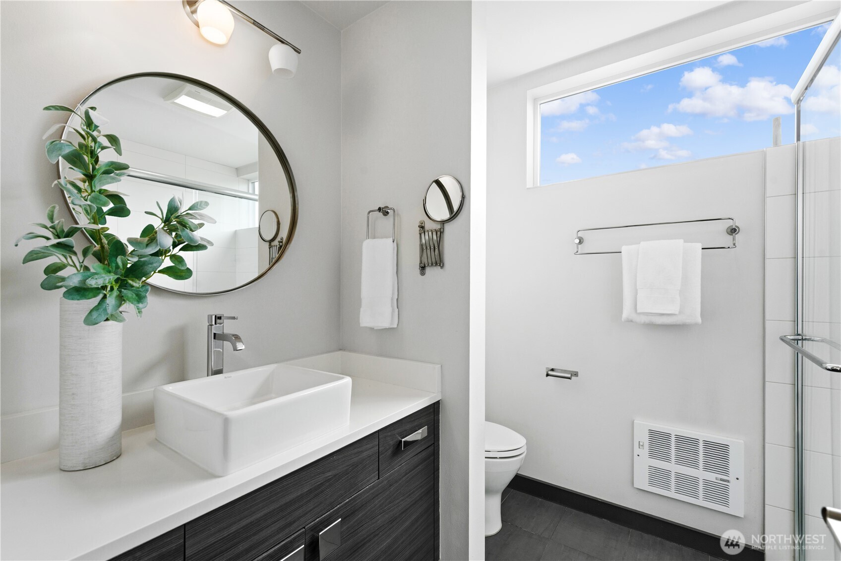 804 NW 63rd Street #B, Seattle, WA 98107