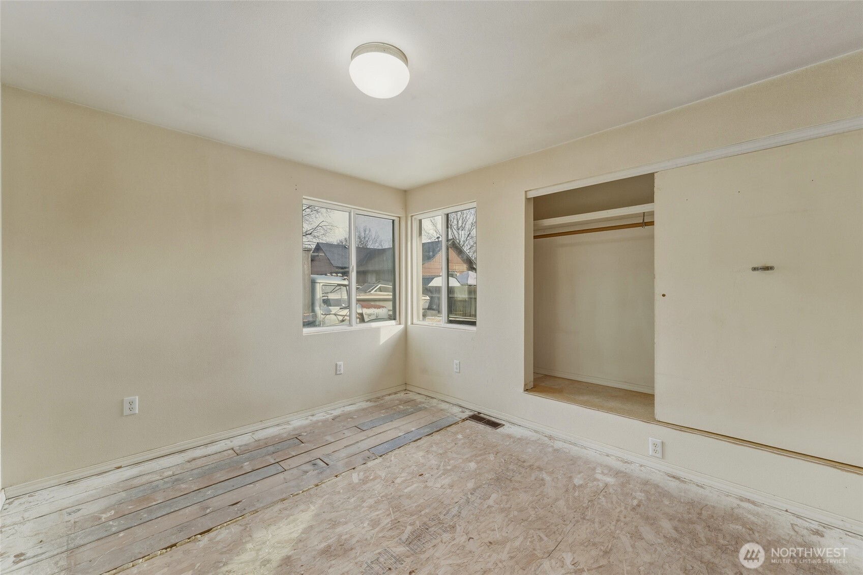 444 -444 1/2 S 4th Avenue , Walla Walla, WA 99362