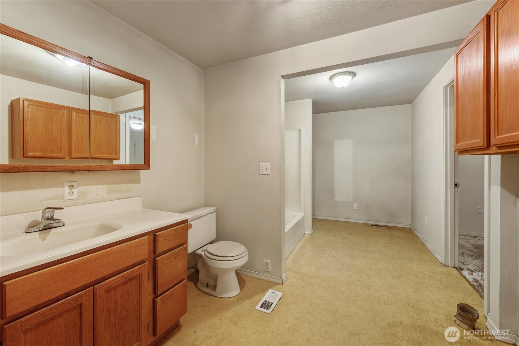 444 -444 1/2 S 4th Avenue , Walla Walla, WA 99362