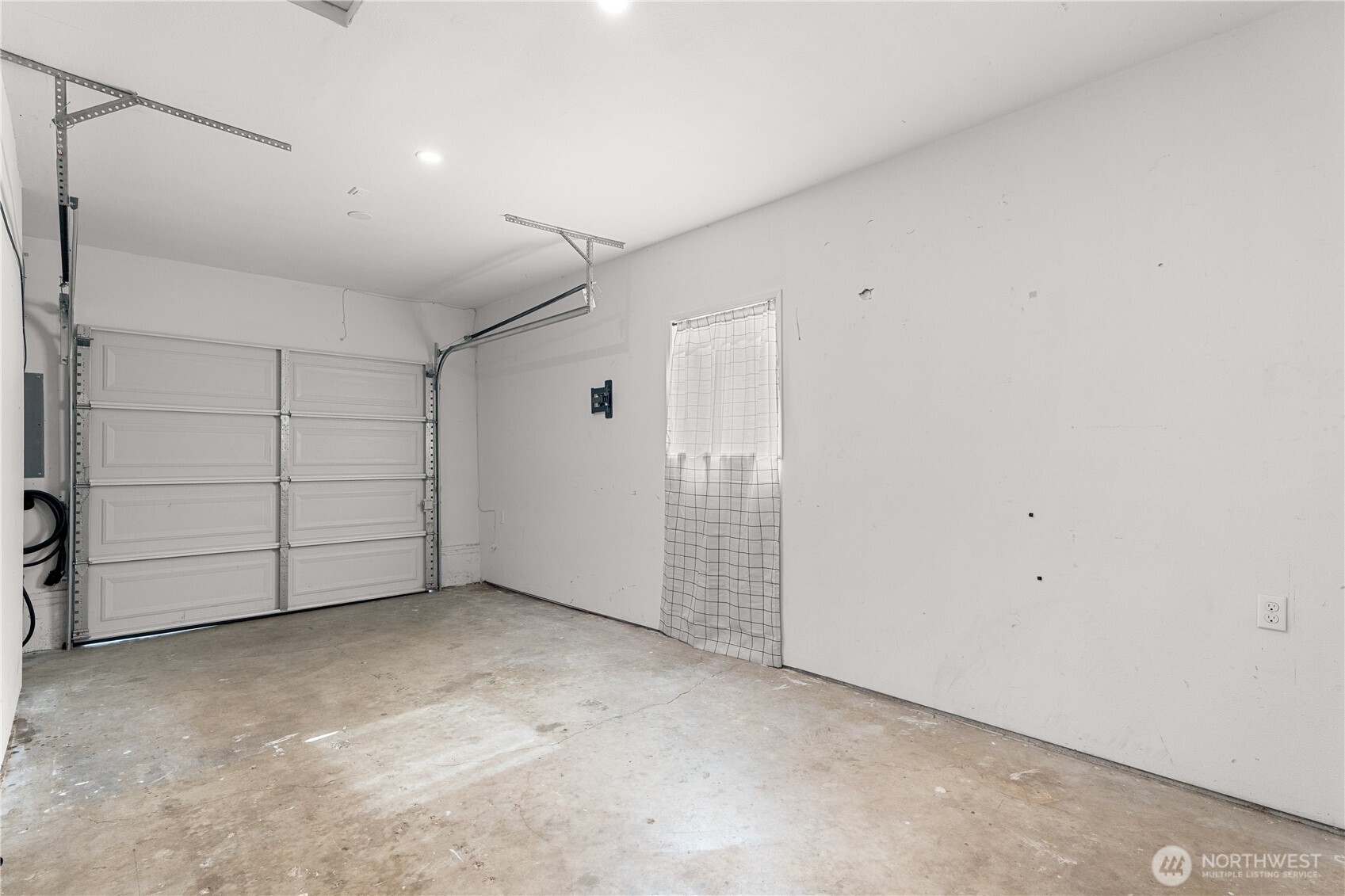 28600 SE 226th Street , Maple Valley, WA 98038