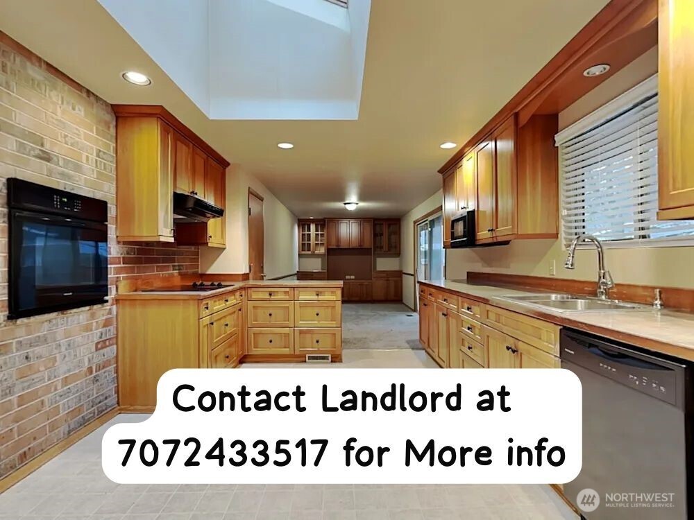 621 S 301st St #1, Federal Way, WA 98003