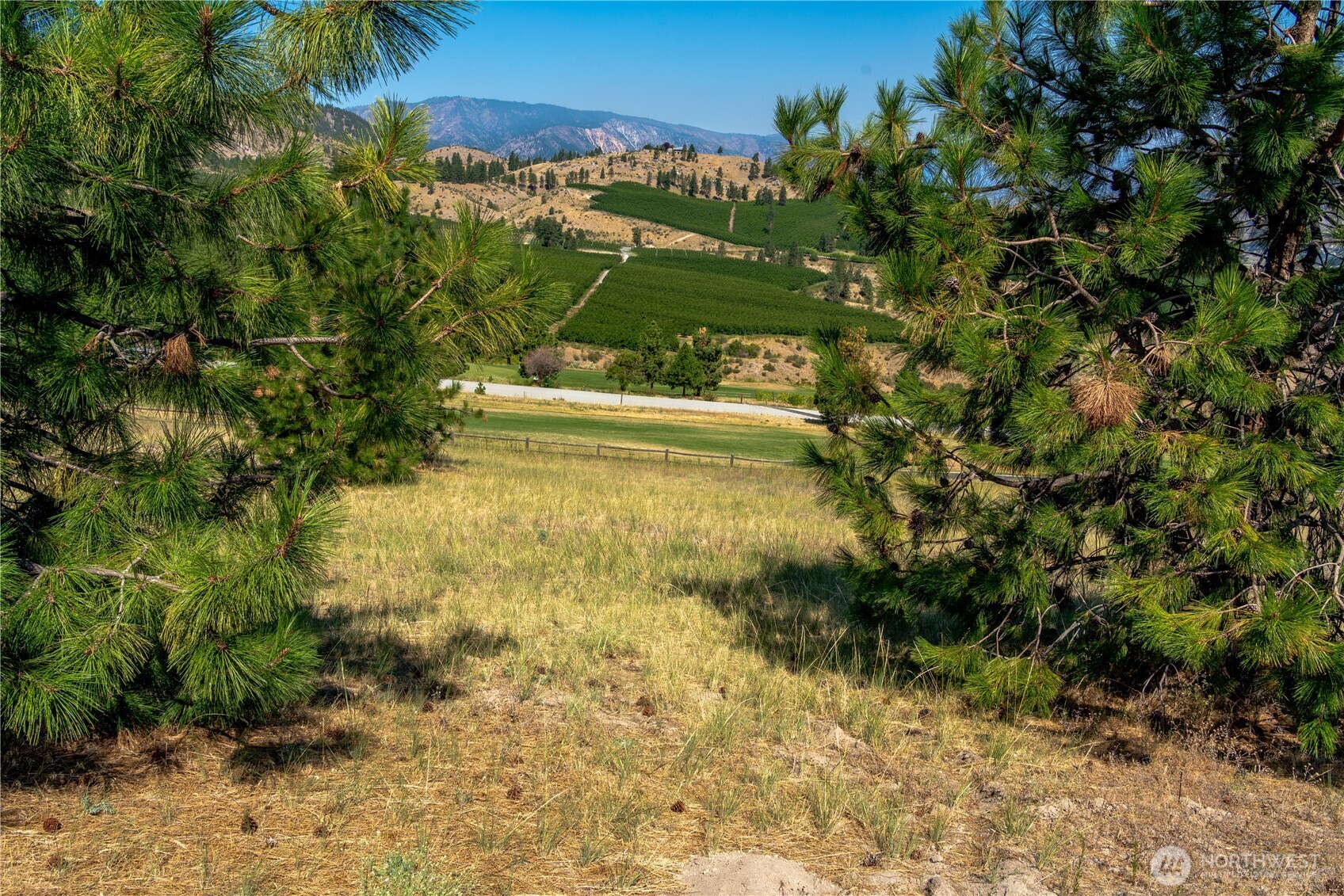 322 Paintbrush Road , Chelan, WA 98816