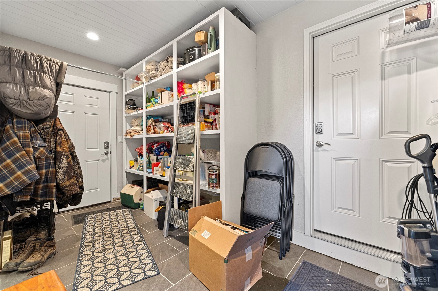 1607 B Avenue , Anacortes, WA 98221