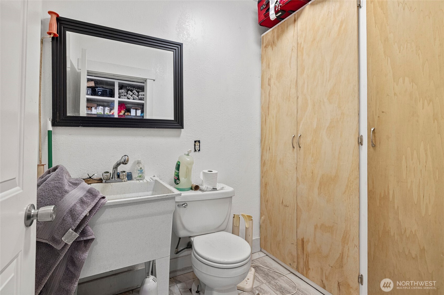 1607 B Avenue , Anacortes, WA 98221