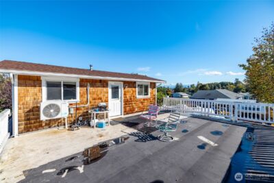 1607 B Avenue , Anacortes, WA 98221 - Photo 34