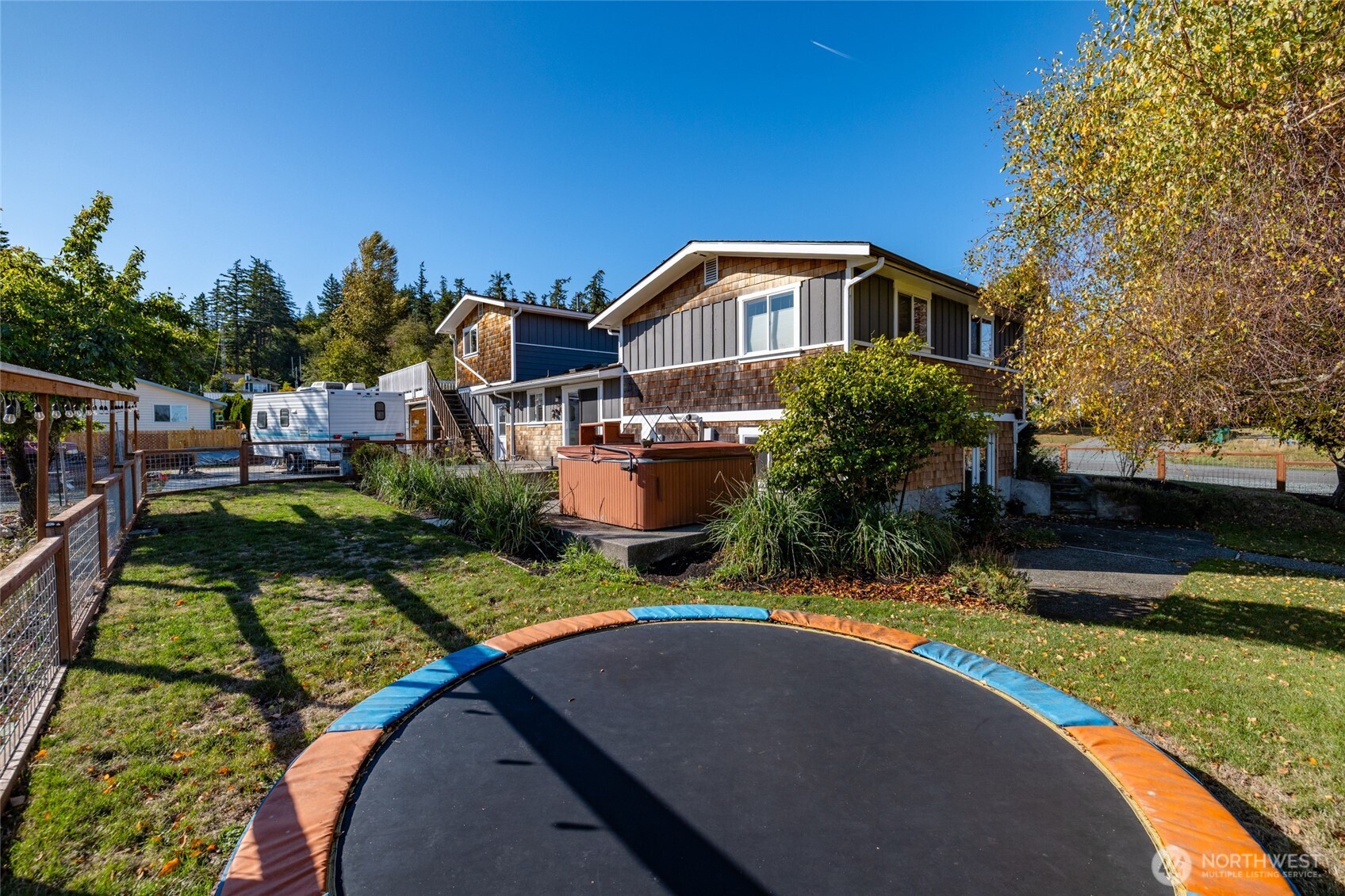 1607 B Avenue , Anacortes, WA 98221