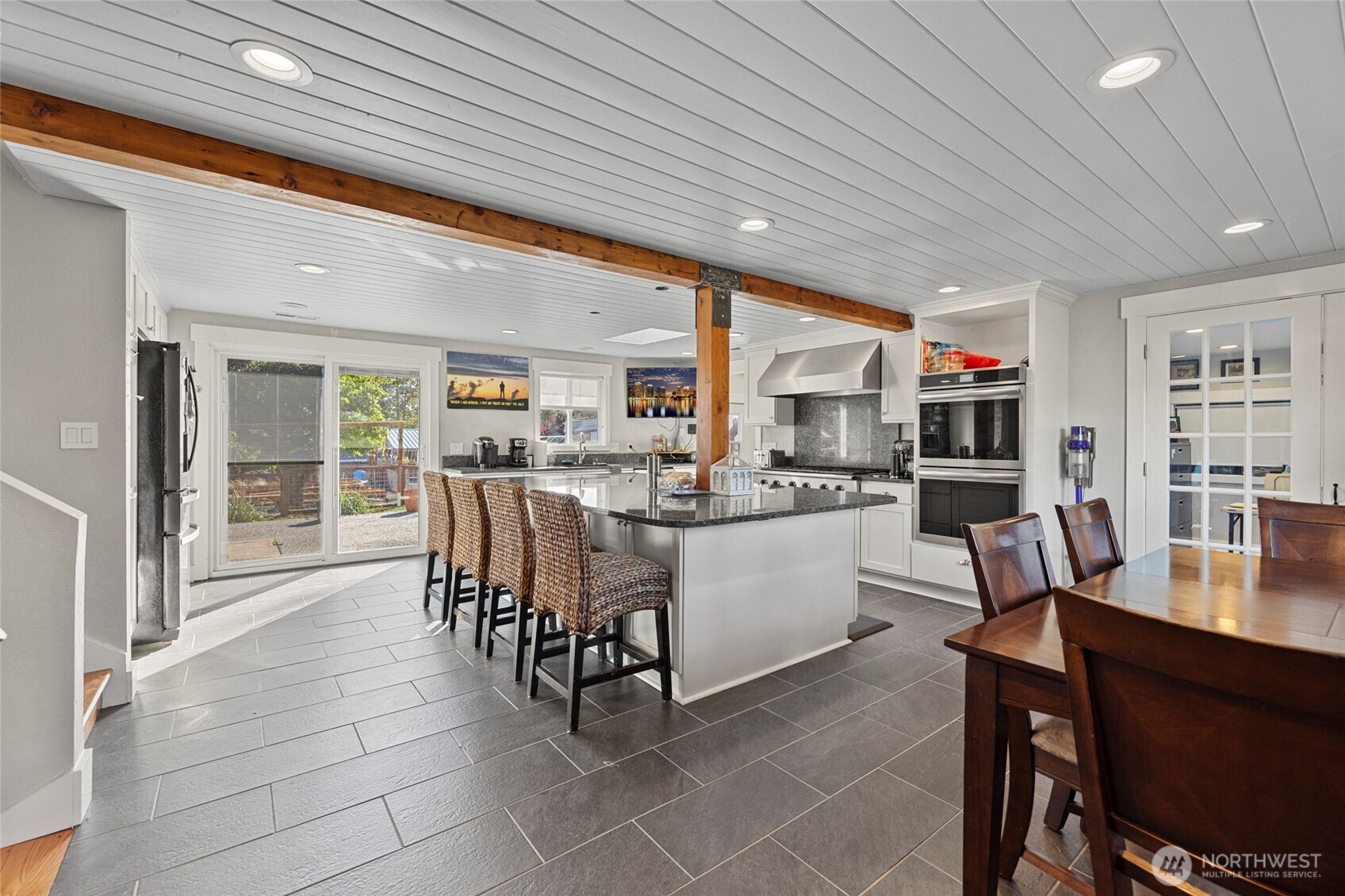1607 B Avenue , Anacortes, WA 98221