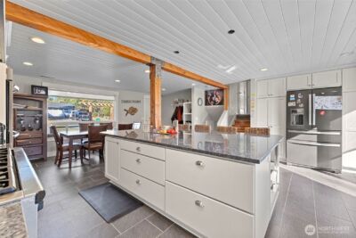 1607 B Avenue , Anacortes, WA 98221 - Photo 10