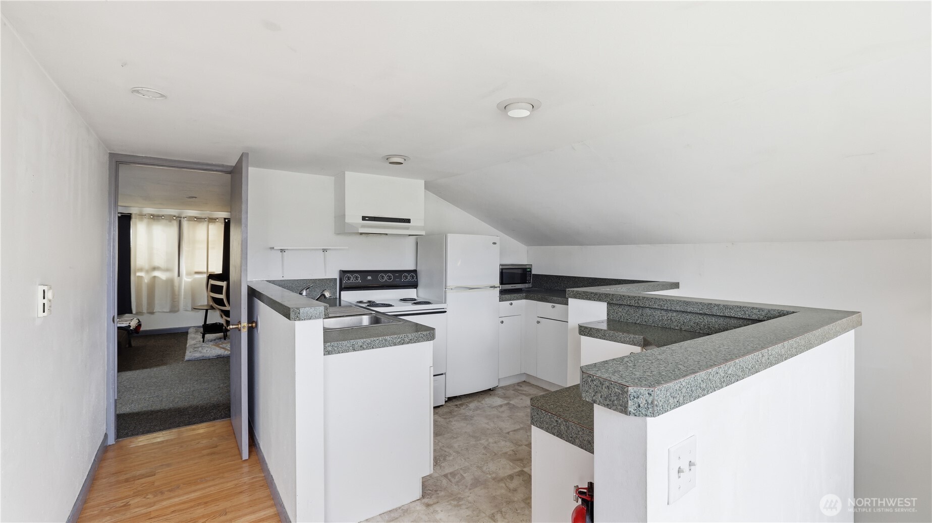12507 50th Place S, Tukwila, WA 98108