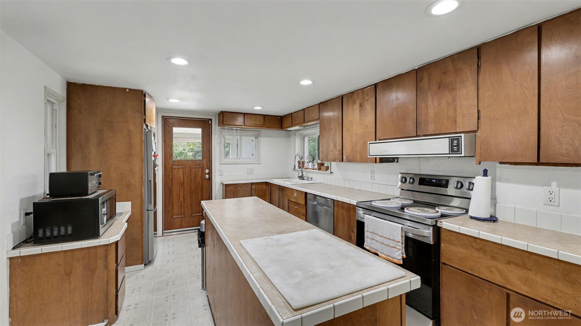 12507 50th Place S, Tukwila, WA 98108