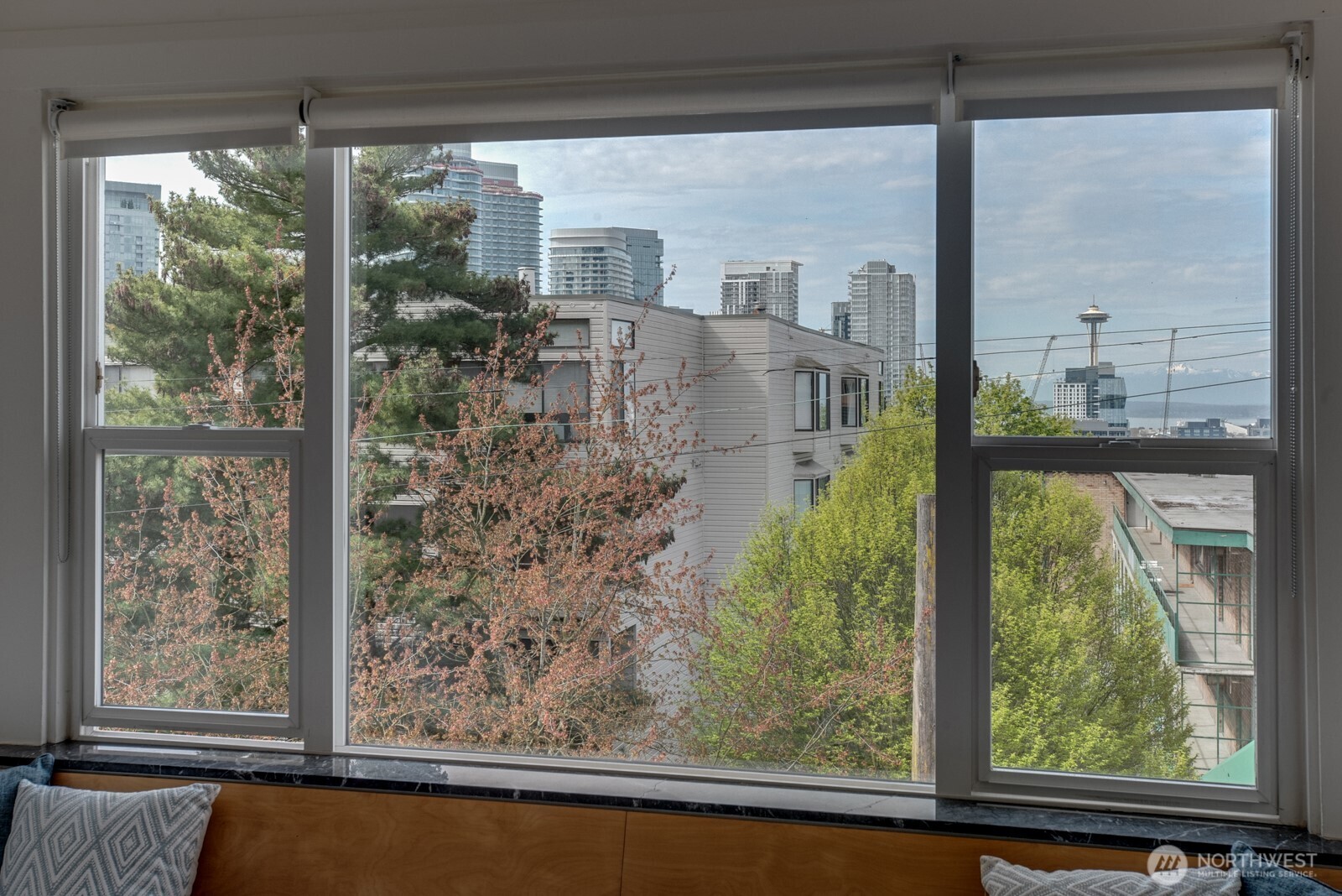 214 Summit Avenue E #402, Seattle, WA 98102