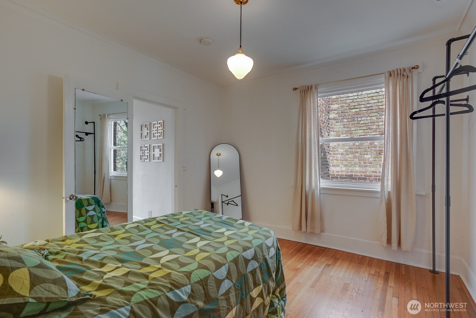 214 Summit Avenue E #402, Seattle, WA 98102