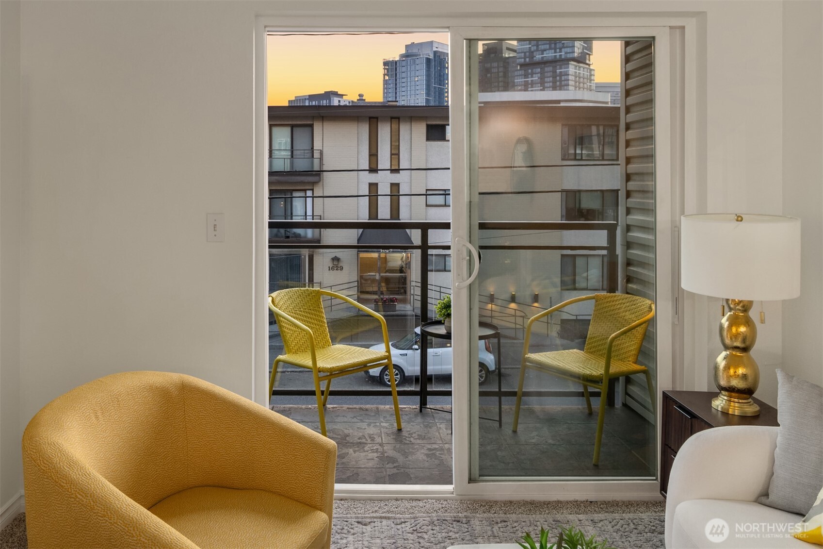 1616 Summit Avenue #N203, Seattle, WA 98122