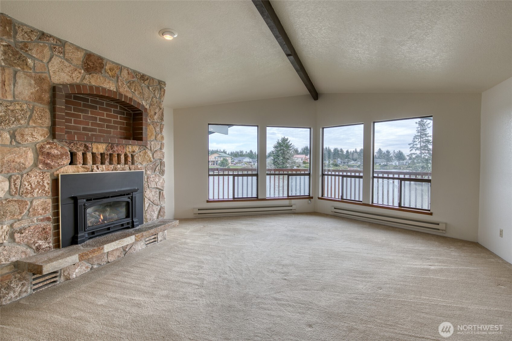 442 Mud Hen Loop SE, Ocean Shores, WA 98569