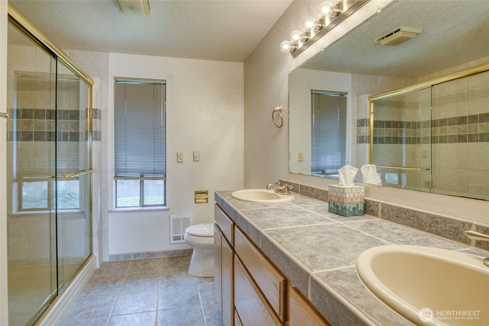 442 Mud Hen Loop SE, Ocean Shores, WA 98569