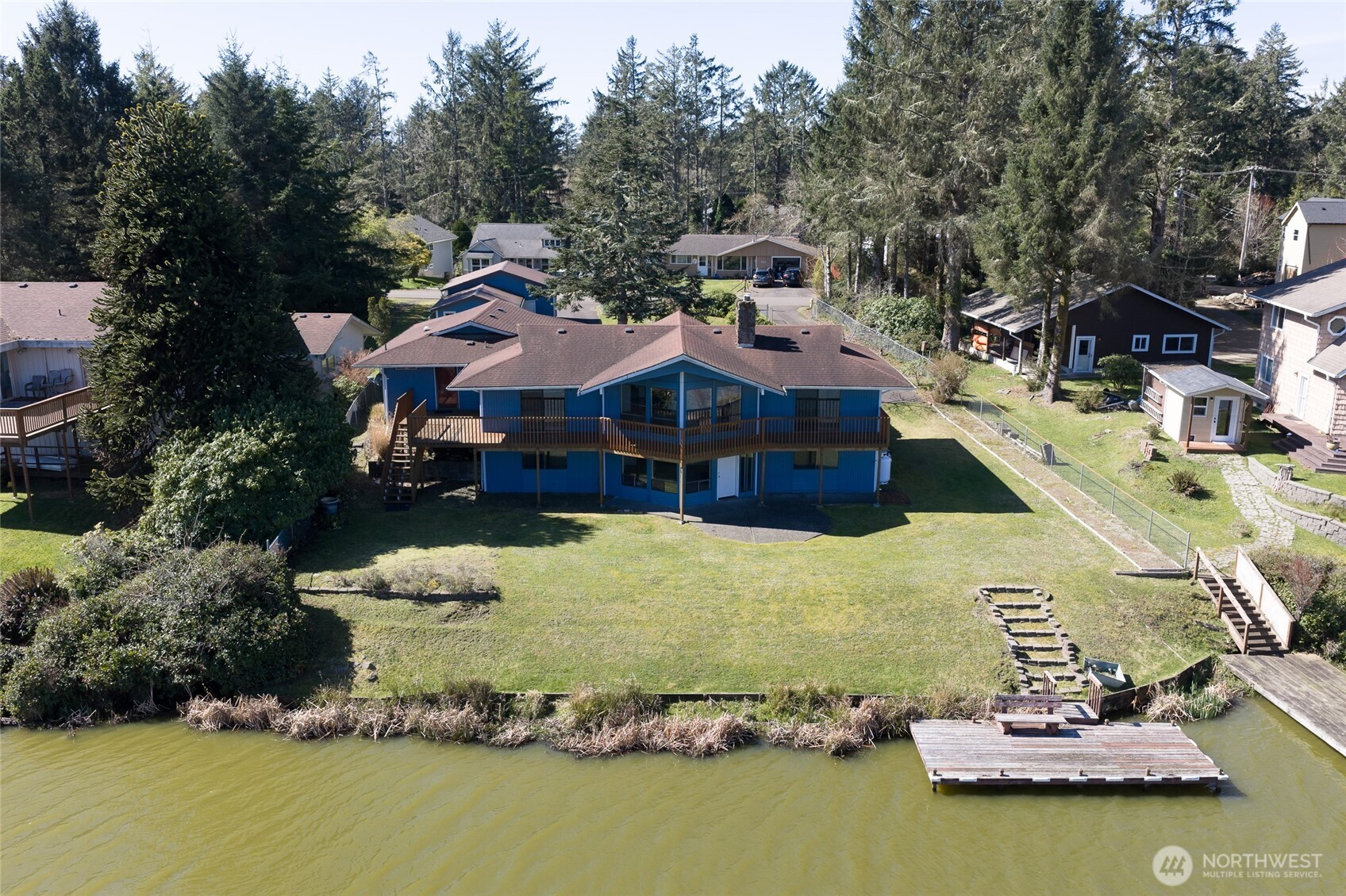 442 Mud Hen Loop SE, Ocean Shores, WA 98569