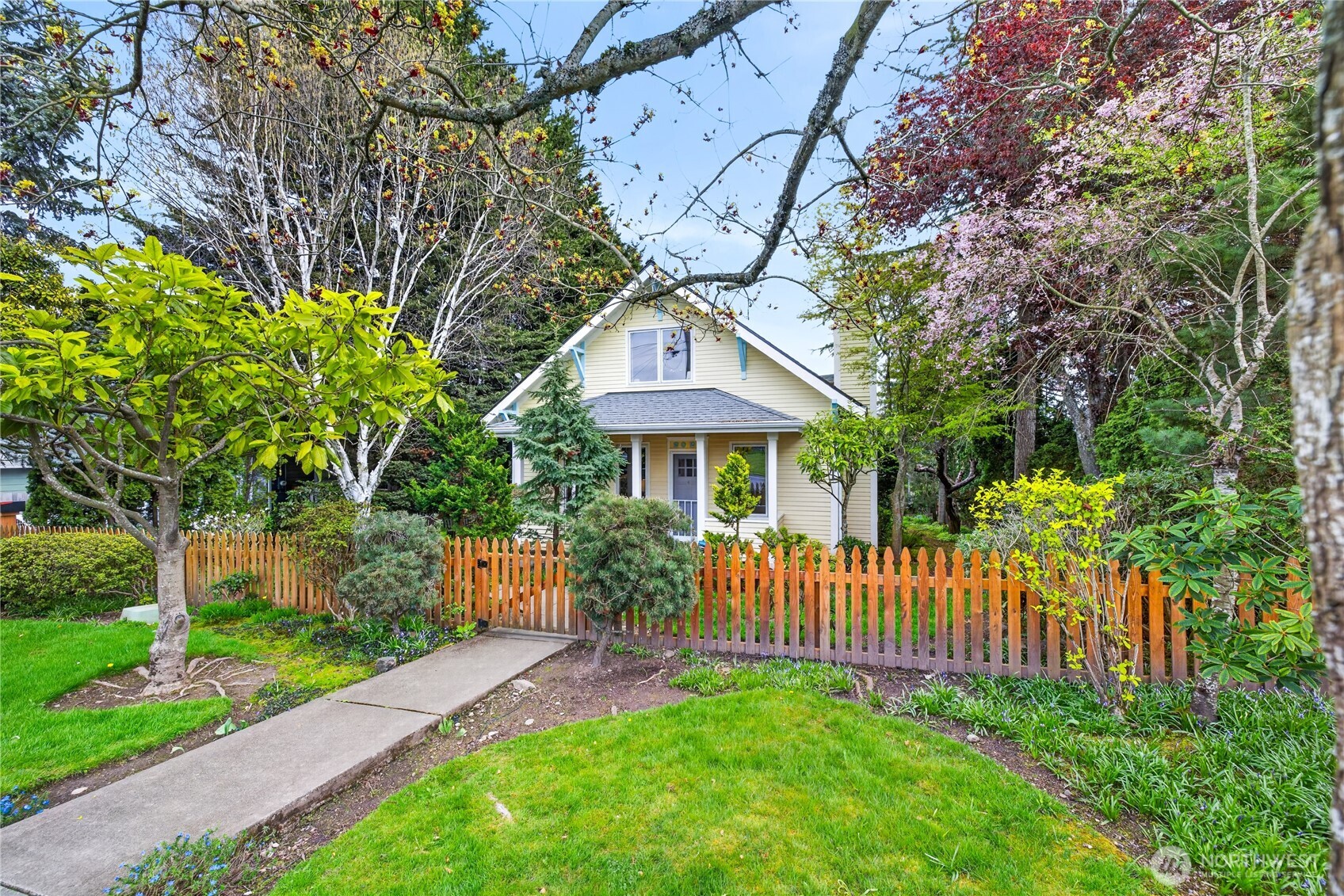 2023 L Avenue , Anacortes, WA 98221