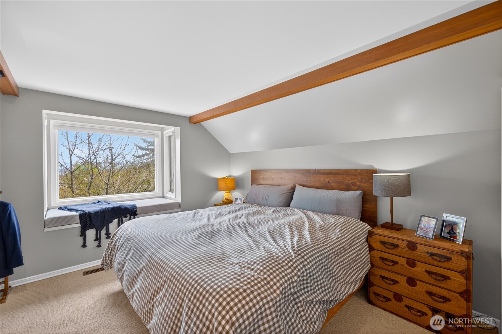 2023 L Avenue , Anacortes, WA 98221