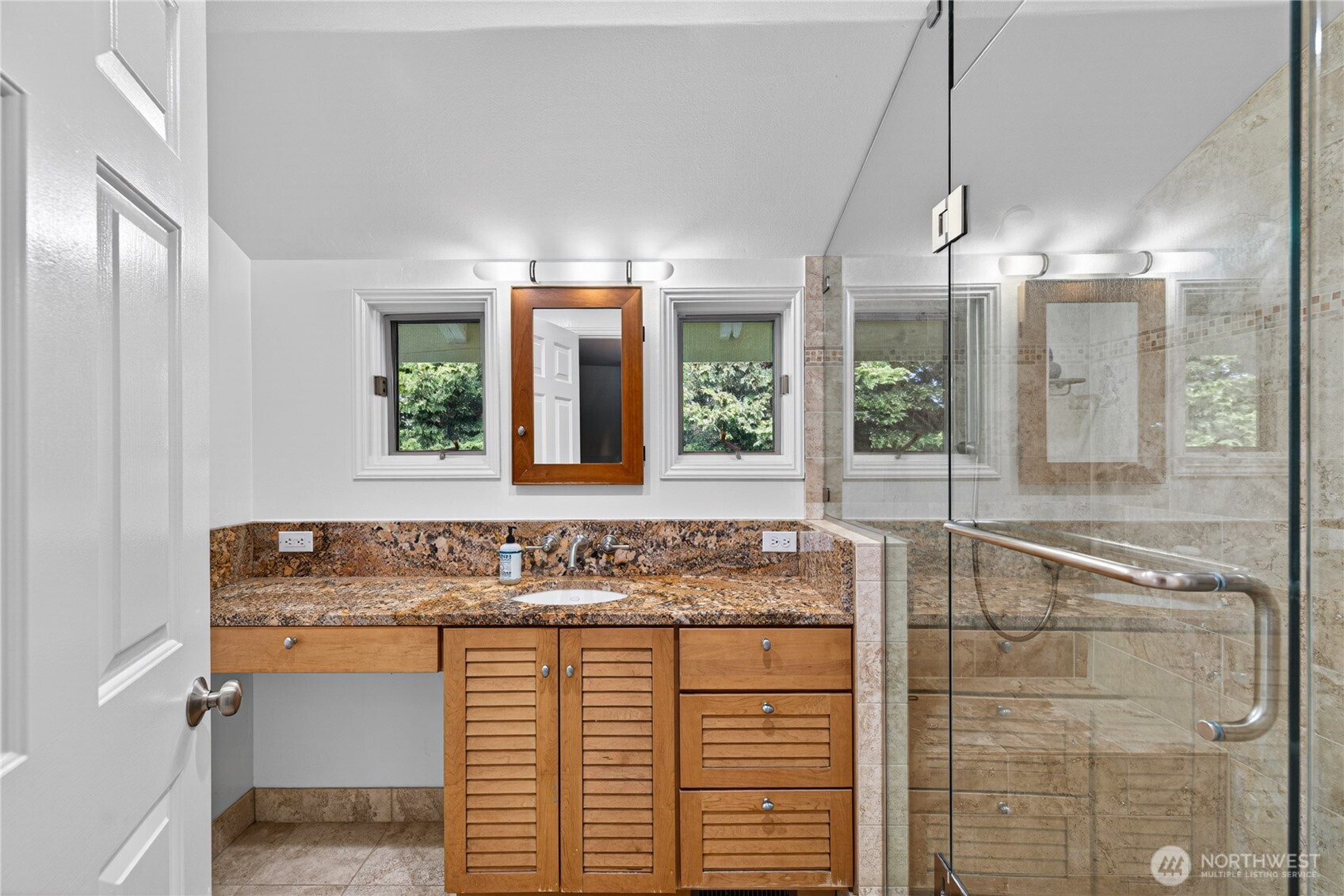 2023 L Avenue , Anacortes, WA 98221