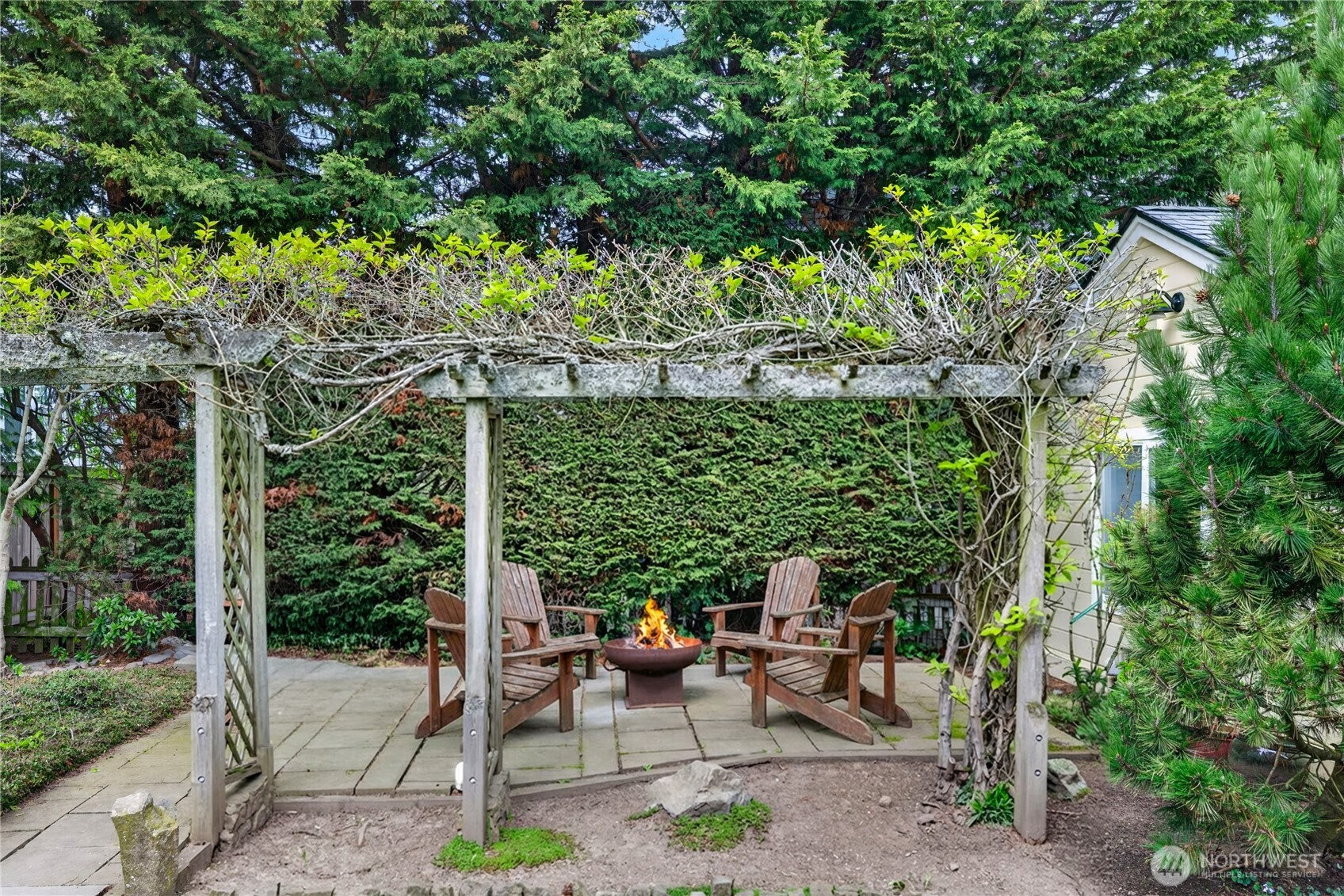 2023 L Avenue , Anacortes, WA 98221