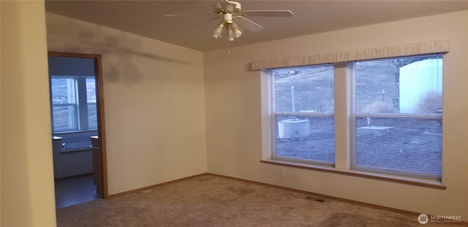 1579 Pine Creek #A, Tonasket, WA 98855