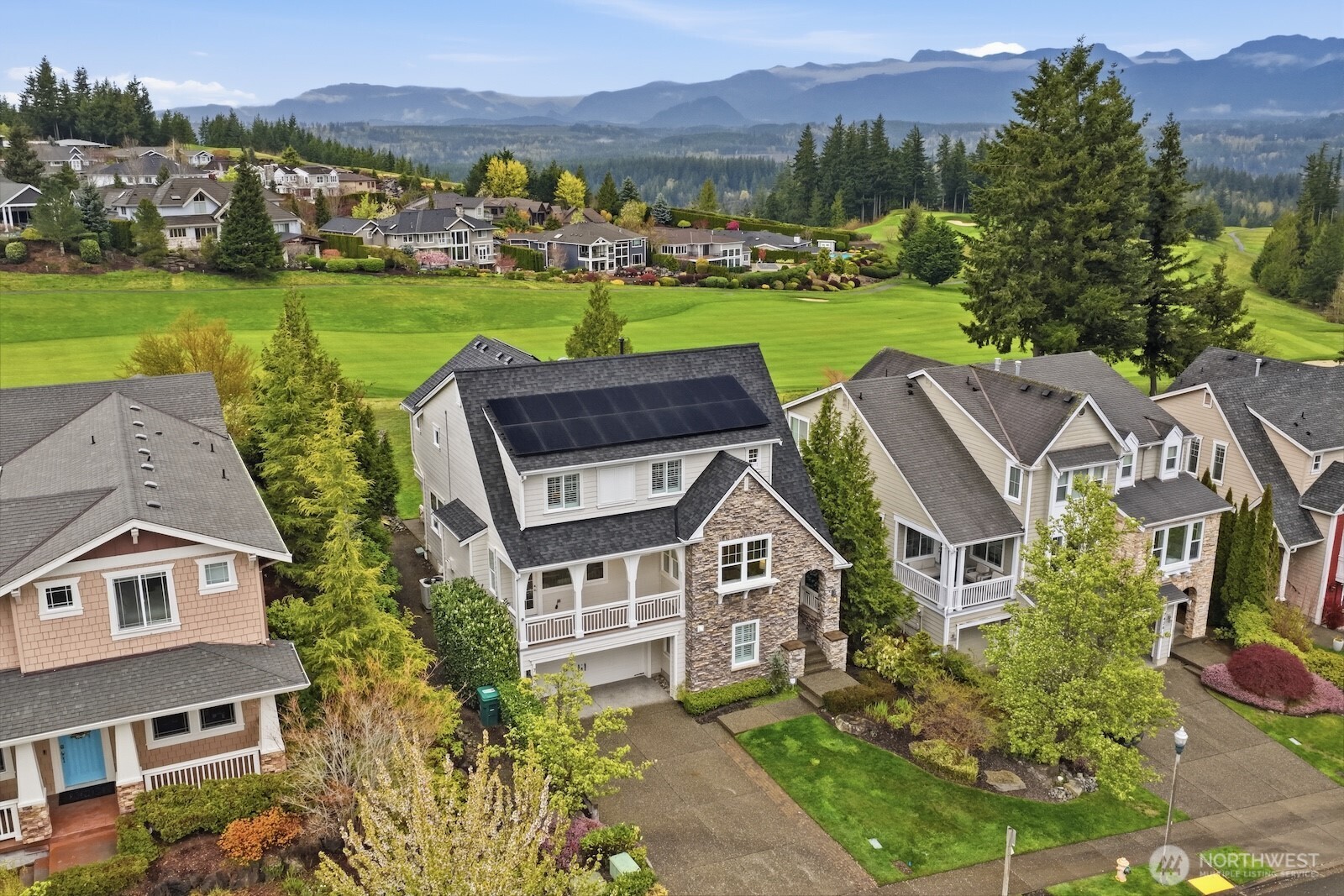 7424 Pinnacle Place SE, Snoqualmie, WA 98065