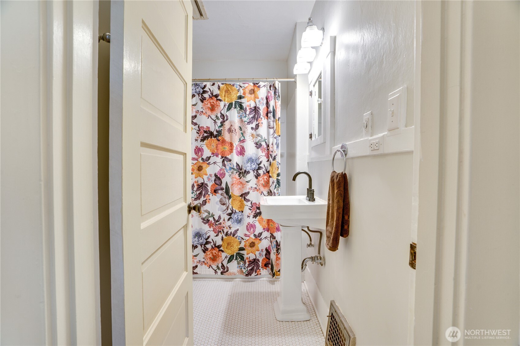 3820 S J Street , Tacoma, WA 98418