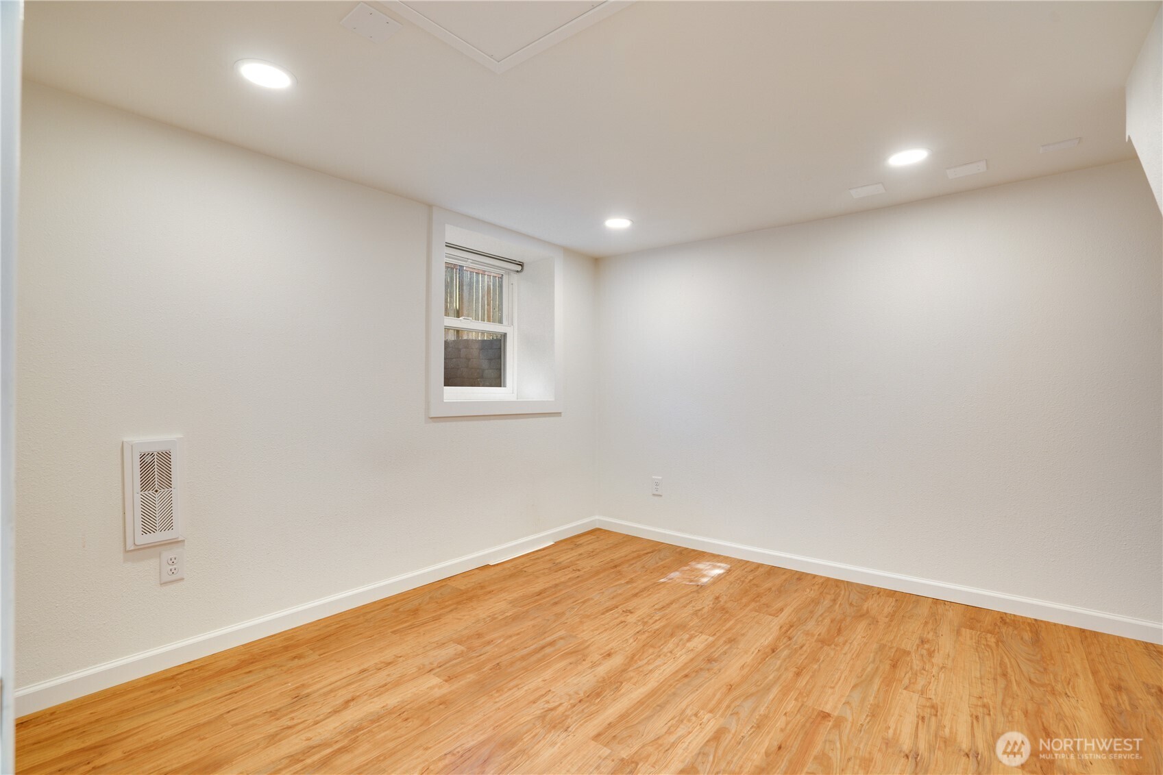 3820 S J Street , Tacoma, WA 98418