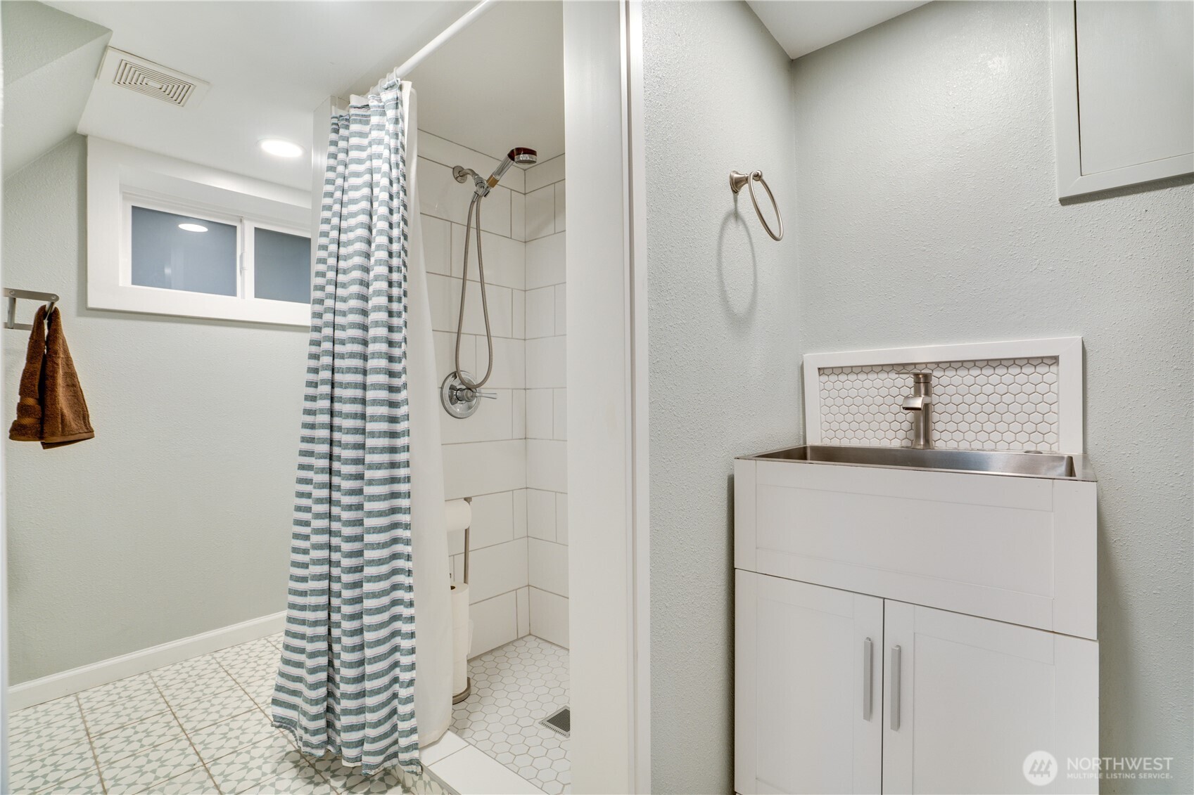 3820 S J Street , Tacoma, WA 98418