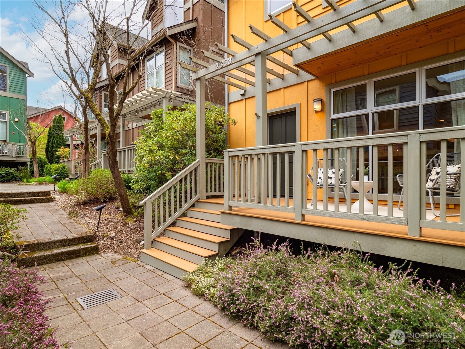 2363 S McClellan Street , Seattle, WA 98144-5323