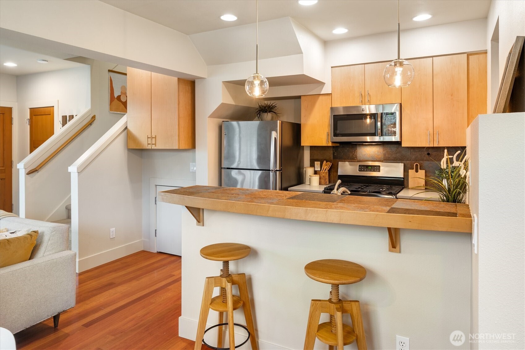 2363 S McClellan Street , Seattle, WA 98144-5323