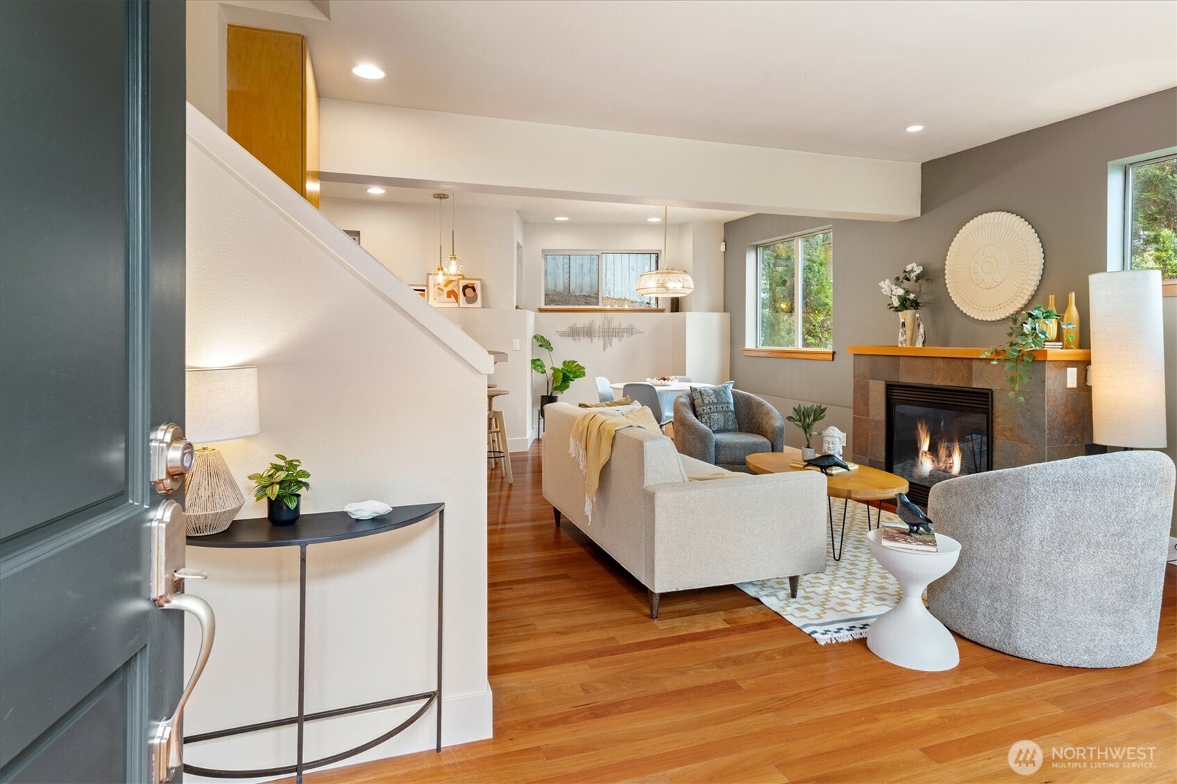 2363 S McClellan Street , Seattle, WA 98144-5323