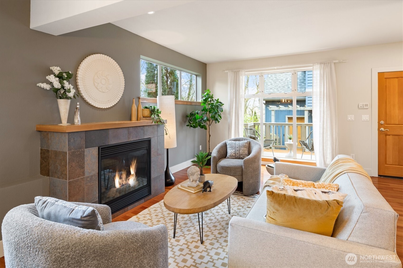 2363 S McClellan Street , Seattle, WA 98144-5323