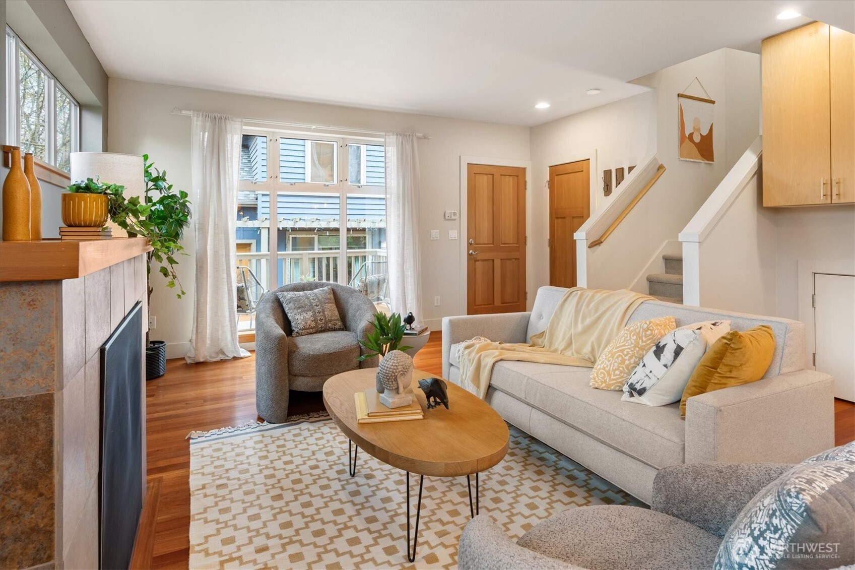 2363 S McClellan Street , Seattle, WA 98144-5323