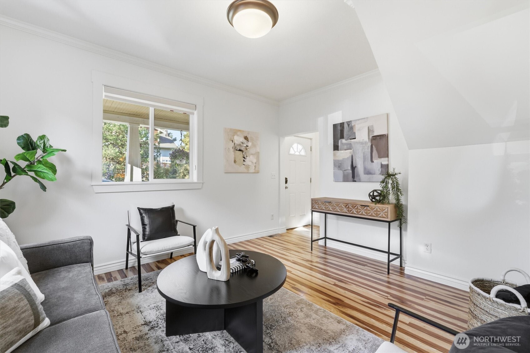 3557 S Hudson Street , Seattle, WA 98118