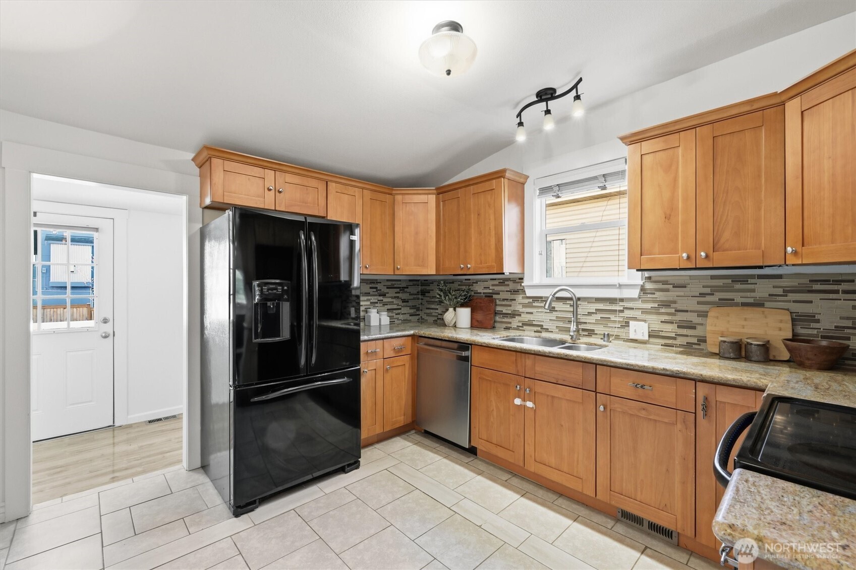 3557 S Hudson Street , Seattle, WA 98118