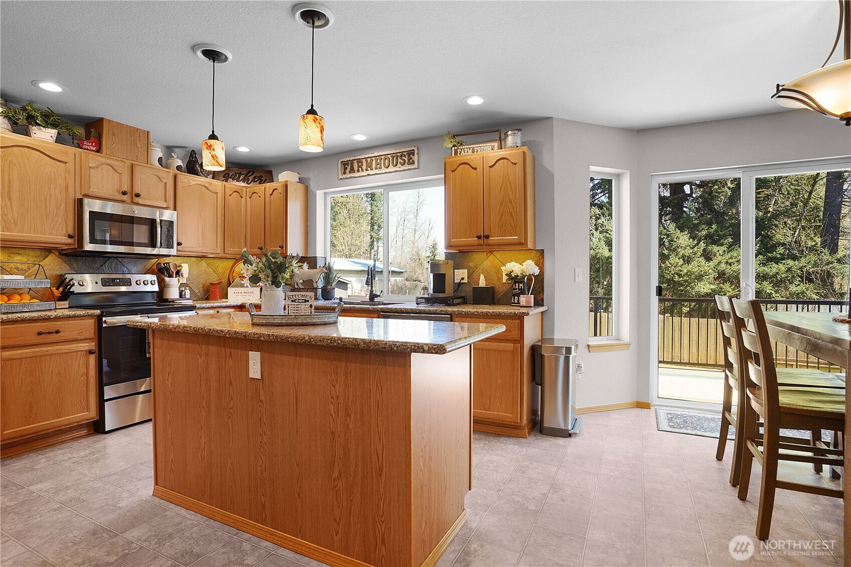 7028 Cavalier Street SW, Olympia, WA 98512